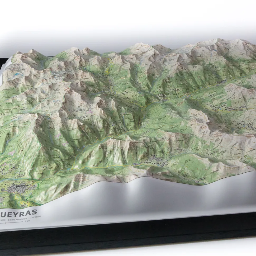 Le Queyras - Equipement Outdoor | Deniveles Editions