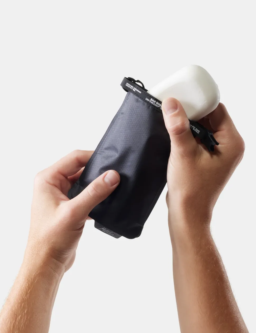 Pochette Etanche Savon Matador Charcoal - Hygiene Du Voyageur | Matador