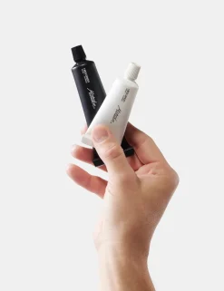 Tubes Dentifrices Reutilisables X2 Black / White - Hygiene Du Voyageur | Matador