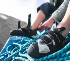 W MOMENTUM CLIMBING SHOES FOAM GREEN ALLOY